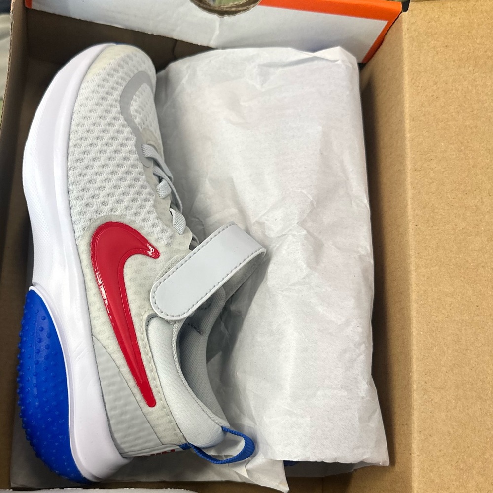 Boys 12C Nike Shoes